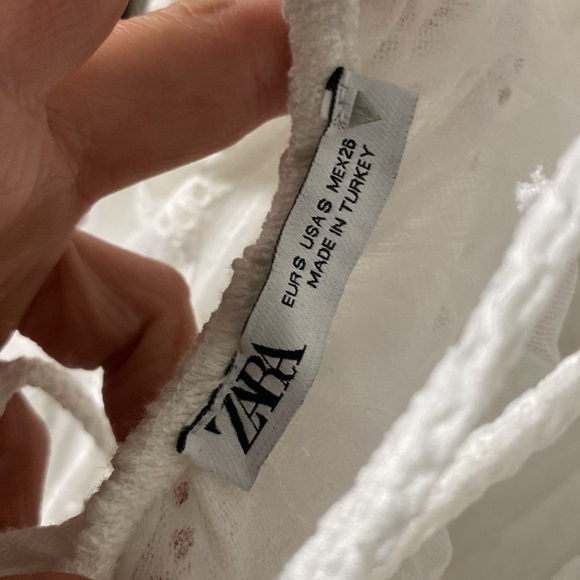 WHITE EYELET BACKLESS TIERED FLOWY FEMININE DRESS MAIDEN MILKMAID HOMESTEAD - Picture 15 of 15